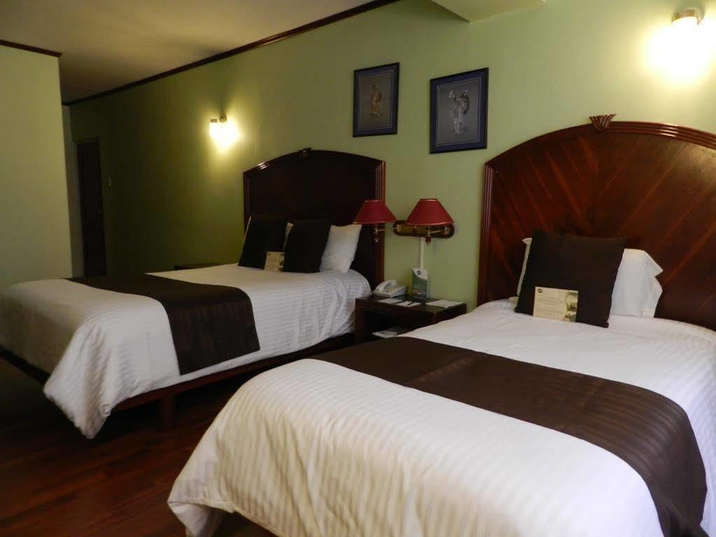 Hotel Libertador Loja Exteriör bild